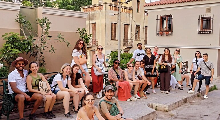 athens-free-evening-walking-tour-es-3