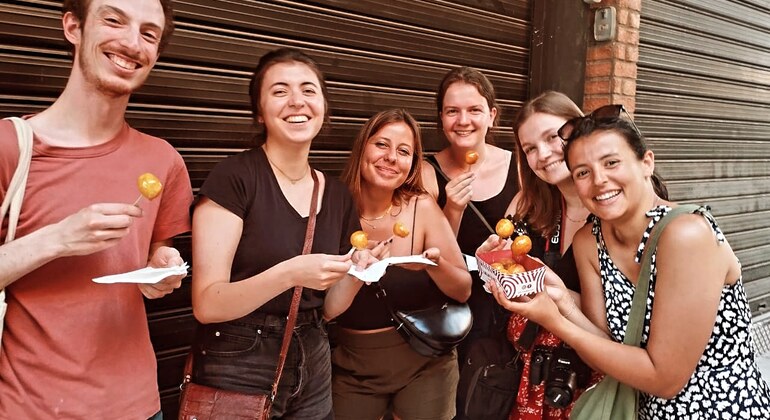 athens-free-evening-walking-tour-es-4