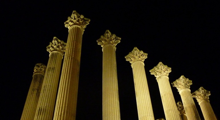 Córdoba Luminosa: il miglior tour gratuito notturno Spagna &mdash; #6