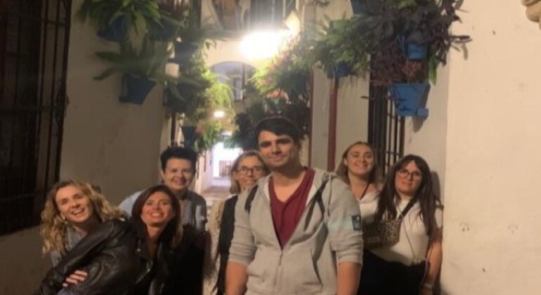 Córdoba Luminosa: O melhor free tour noturno, Spain