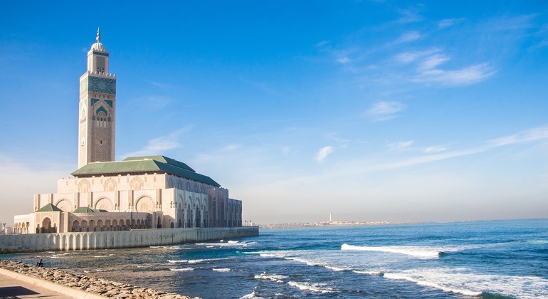 Visita de la ciudad de Casablanca con guía autorizado Operado por serrar abderrahmane