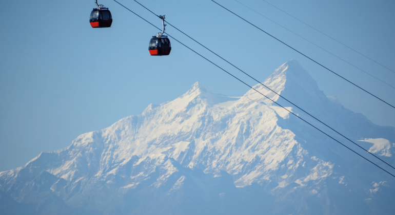 Collina di Chandragiri in funivia