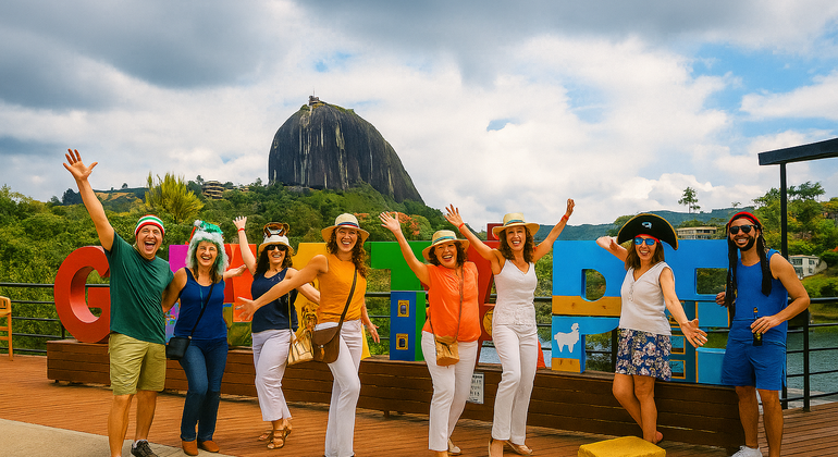 Tour Guatapé a partir de Medellín e Piedra del Peñol Colômbia — #3