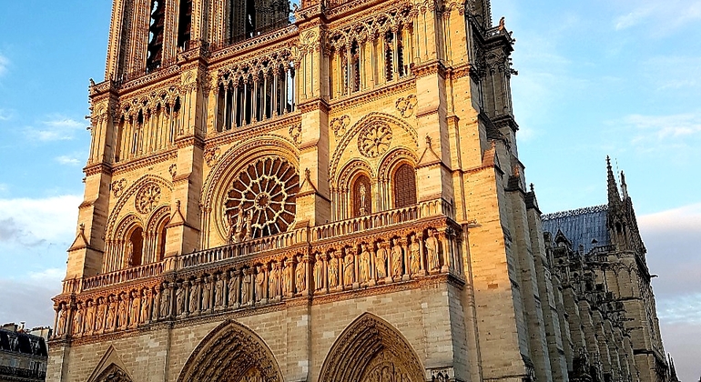 revolucion-reinados-free-tour-por-el-centro-de-paris-es-5