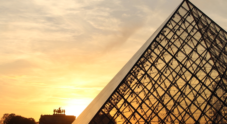 revolucion-reinados-free-tour-por-el-centro-de-paris-es-2