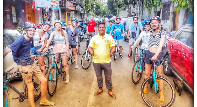 Fahrradtour am Vormittag rund um das Kulturerbe Bereitgestellt von Mumbai Dream Tours