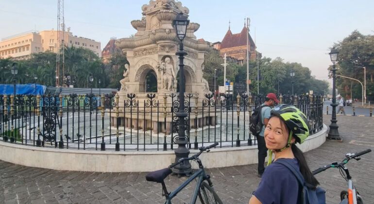 Recorrido en bicicleta por la mañana en torno al patrimonio India &mdash; #15