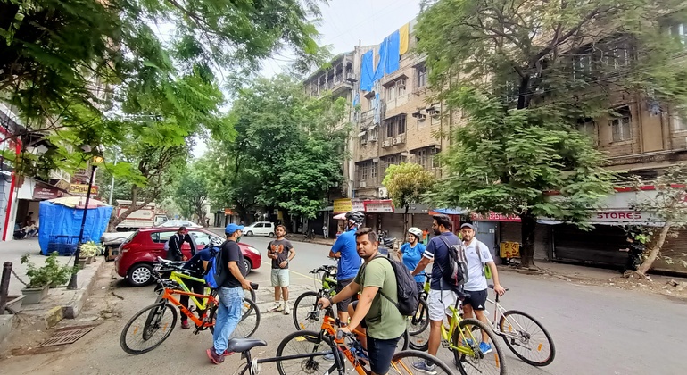 Recorrido en bicicleta por la mañana en torno al patrimonio India &mdash; #16
