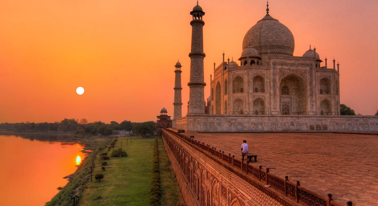 Excursão exclusiva ao Taj Mahal com almoço