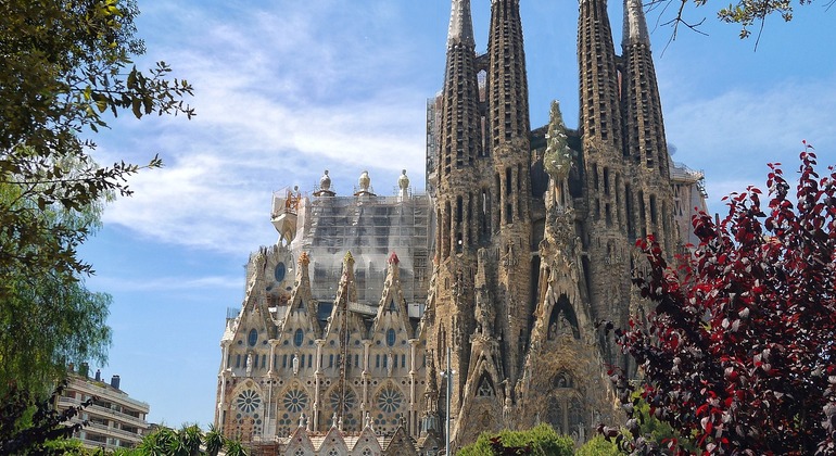 Visite libre de la Sagrada Familia et des maisons de Gaudí 