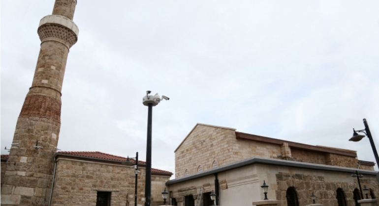 amazing-walking-tour-in-antalya-old-city-en-2