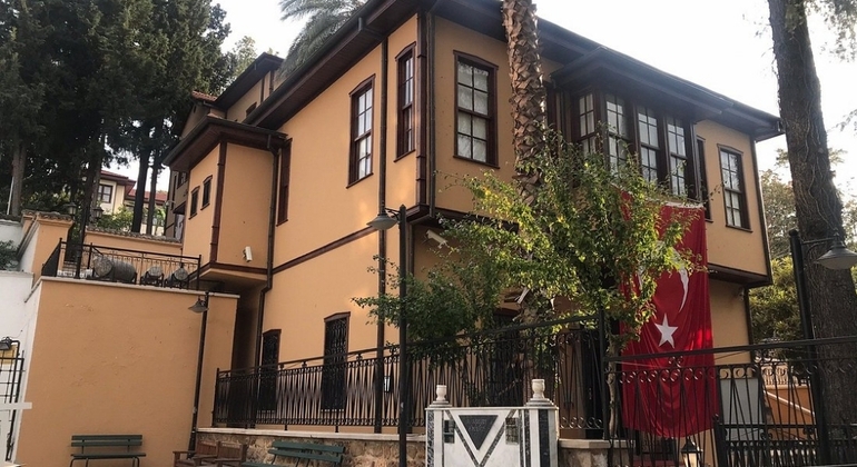 amazing-walking-tour-in-antalya-old-city-en-9