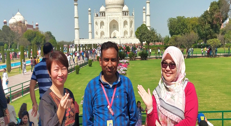 Taj Mahal  Agra Day Tour By Car from Delhi Provided by Peer Voyages
