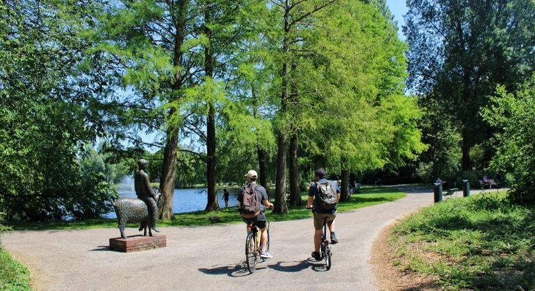 Promenade à vélo dans le centre historique d'Amsterdam - Visite gratuite