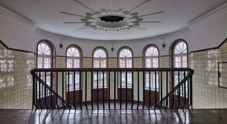 stadtfuehrung-durch-hamburgs-unesco-weltkulturerbe-es-3