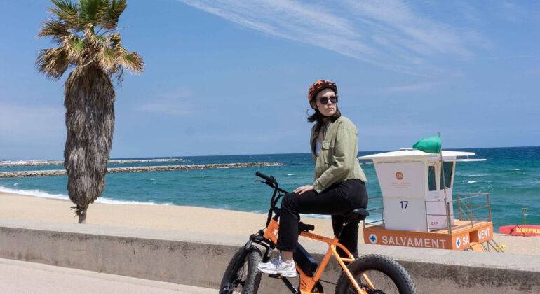 Spiaggia del mare di Barcellona - Le spiagge di Barcellona in bicicletta Fornito da Orange Fox Tours