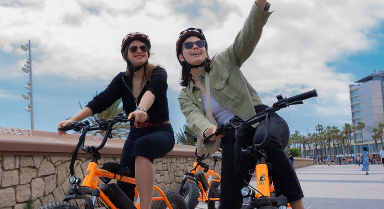 Barcelona: Passeio de bicicleta por 20 pontos turísticos incríveis Organizado por ORANGE FOX S.L.