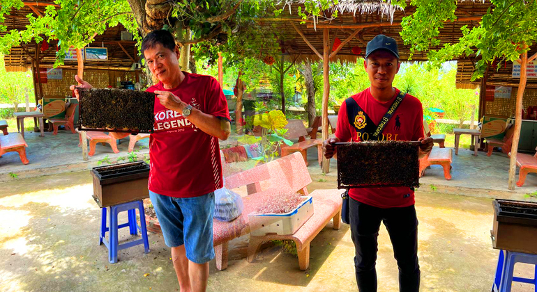 deluxe-tour-cu-chi-tunnels-mekong-delta-full-day-es-9