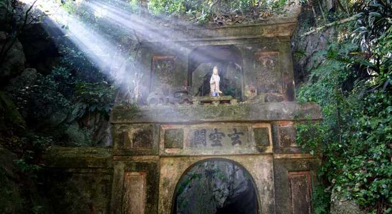 Excursión a la cueva de Am Phu con montañas de mármol y monos Vietnam &mdash; #5