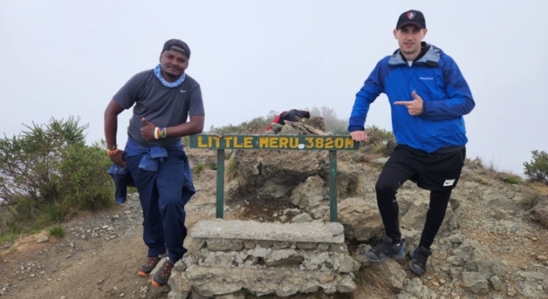 Trekking de 4 días al Monte Meru Tanzania — #10