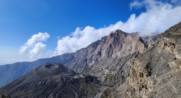 Trekking de 4 días al Monte Meru Tanzania — #11