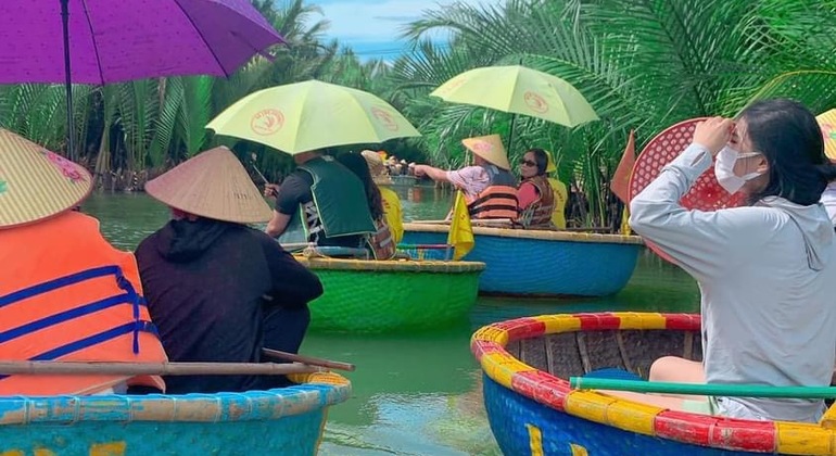 Giro in barca con cesto Акуу e pesca di granchi a Hoi An Vietnam — #6