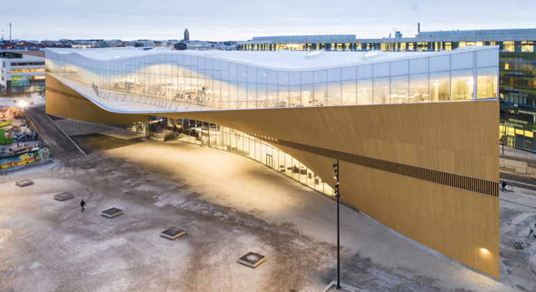 Visita guiada gratuita a pie por Helsinki - Grupo reducido