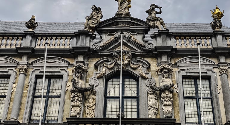 Recorrido a pie gratuito: Gente, historias y lugares de Brujas