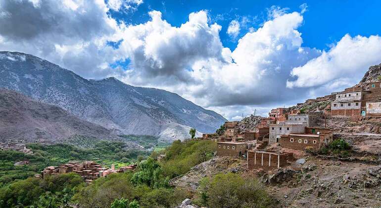 Découverte de la vallée de l'Ourika Fournie par Amazigh Journeys