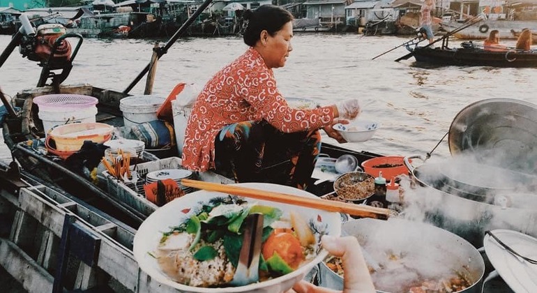Tour of the Most Famous Cai Rang Floating Market Provided by BẢO TRÂN (JAN)