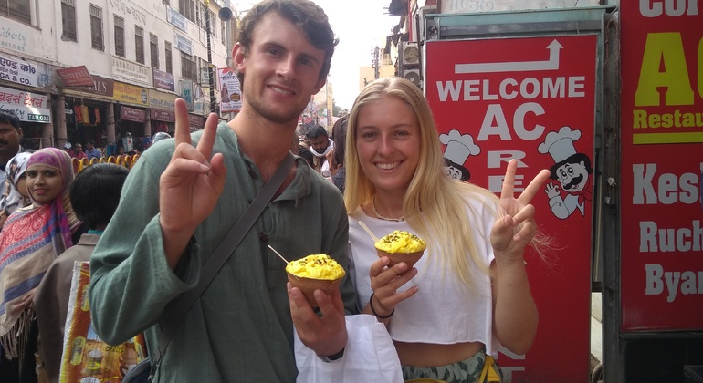 O melhor de Varanasi - Excursão gastronómica Organizado por Jain Prasad