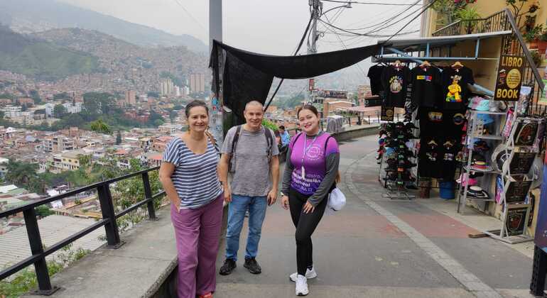 Free Tour por la Comuna 13 de Medellin Colombia — #9