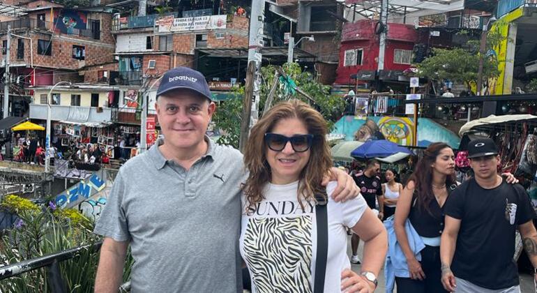 Free Tour por la Comuna 13 de Medellin Colombia — #12