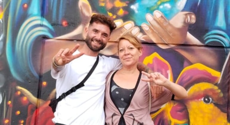 Free Tour por la Comuna 13 de Medellin Colombia — #20