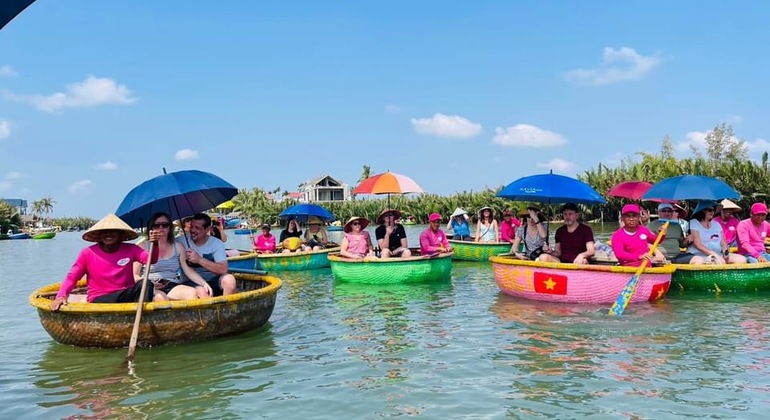 Paseo en barca cesta en Hoi An Vietnam — #2