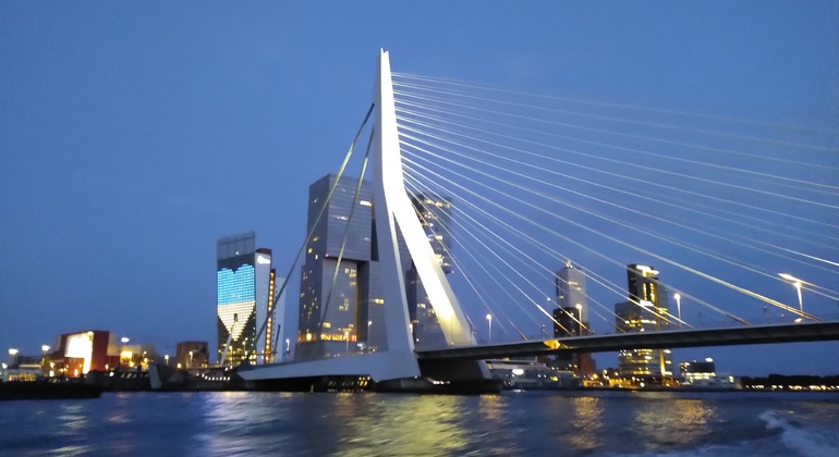 Rotterdam di notte (bilingue EN & GER)