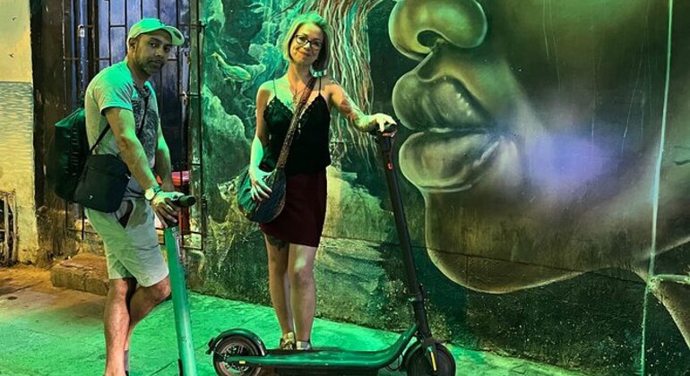 Emocionante recorrido en scooter por la Ciudad Amurallada y Getsemani Colombia — #2
