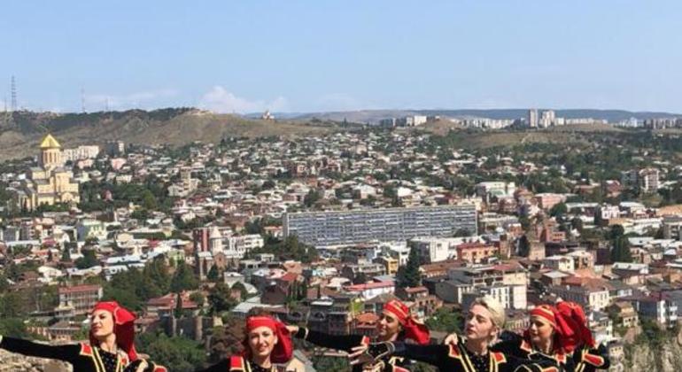 georgian-dance-lessons-in-tbilisi-es-17