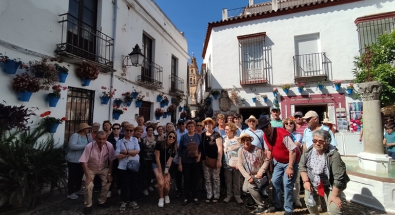 Córdoba de Flores: Judería, Callejas y Patios Operado por Córdoba Más