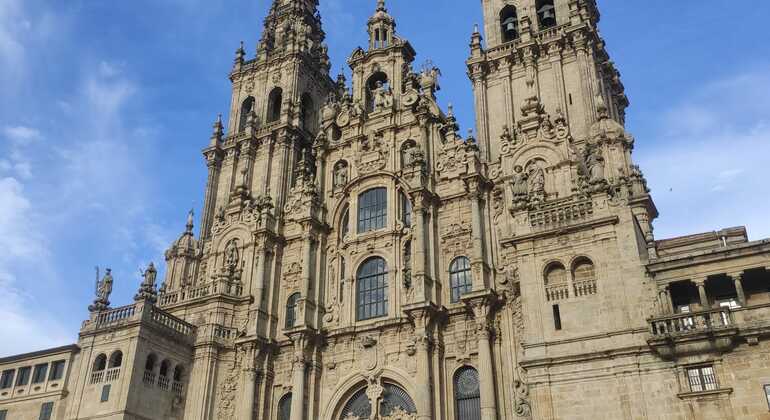 Free Tour of the Santiago Museum and Cathedral Provided by Malva Tours