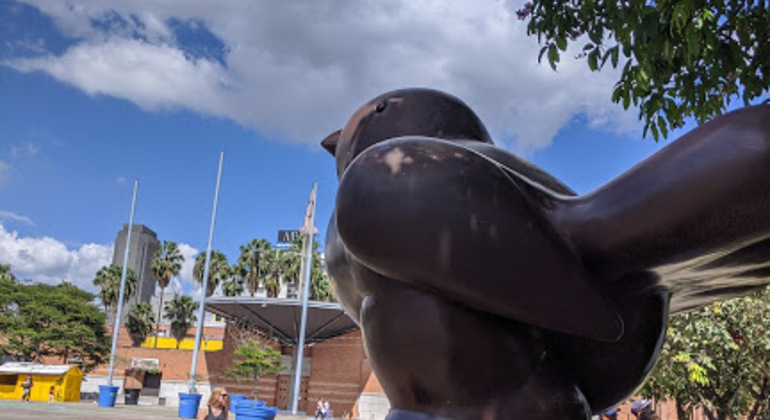 El famoso recorrido gratuito por el centro de Medellín Colombia — #3