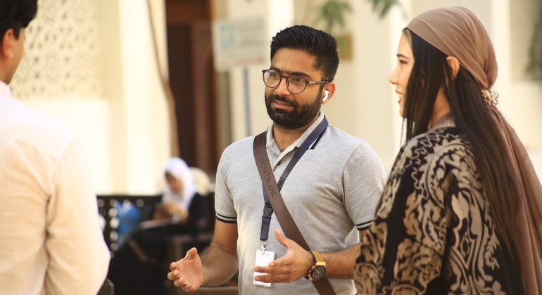 Recorrido a pie por el casco antiguo de Dubai con un nuevo amigo Operado por Ehsan ul haq malik