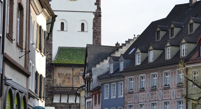 Um passeio pelo passado e presente de Freiburg Organizado por Andres