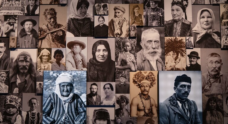 Entrada al Museo Etnográfico de Budapest Hungría — #2