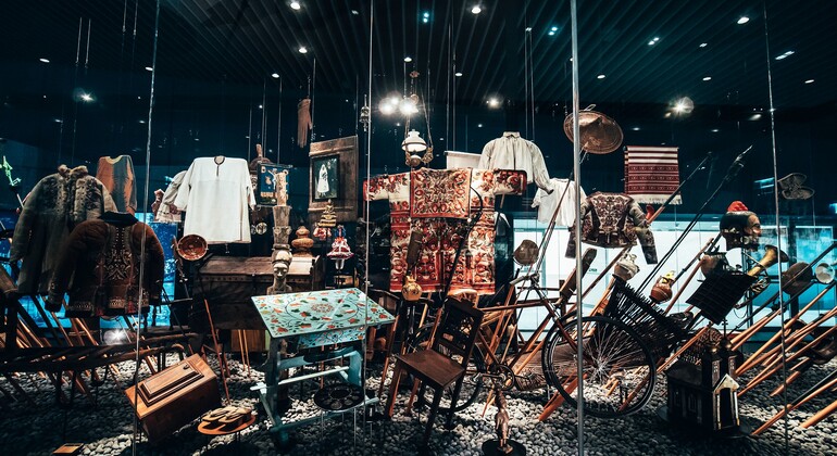 Entrada al Museo Etnográfico de Budapest Hungría — #5