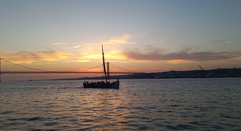 historic-lisbon-cacilhas-the-south-side-of-river-es-11