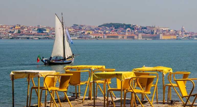 historic-lisbon-cacilhas-the-south-side-of-river-es-3