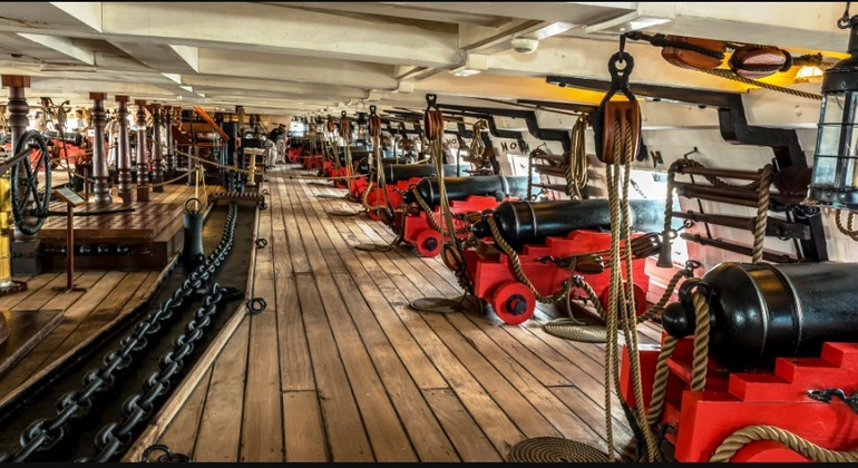 historic-lisbon-cacilhas-the-south-side-of-river-es-4