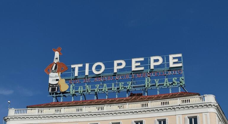 Barrio de los Poetas, Old Town and Royal Palace Tour Spain — #6