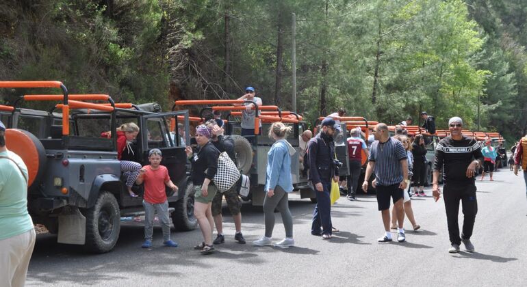 Safari in jeep sulle montagne del Tauro con pranzo sul fiume Dimcay ad Alanya Turchia — #4